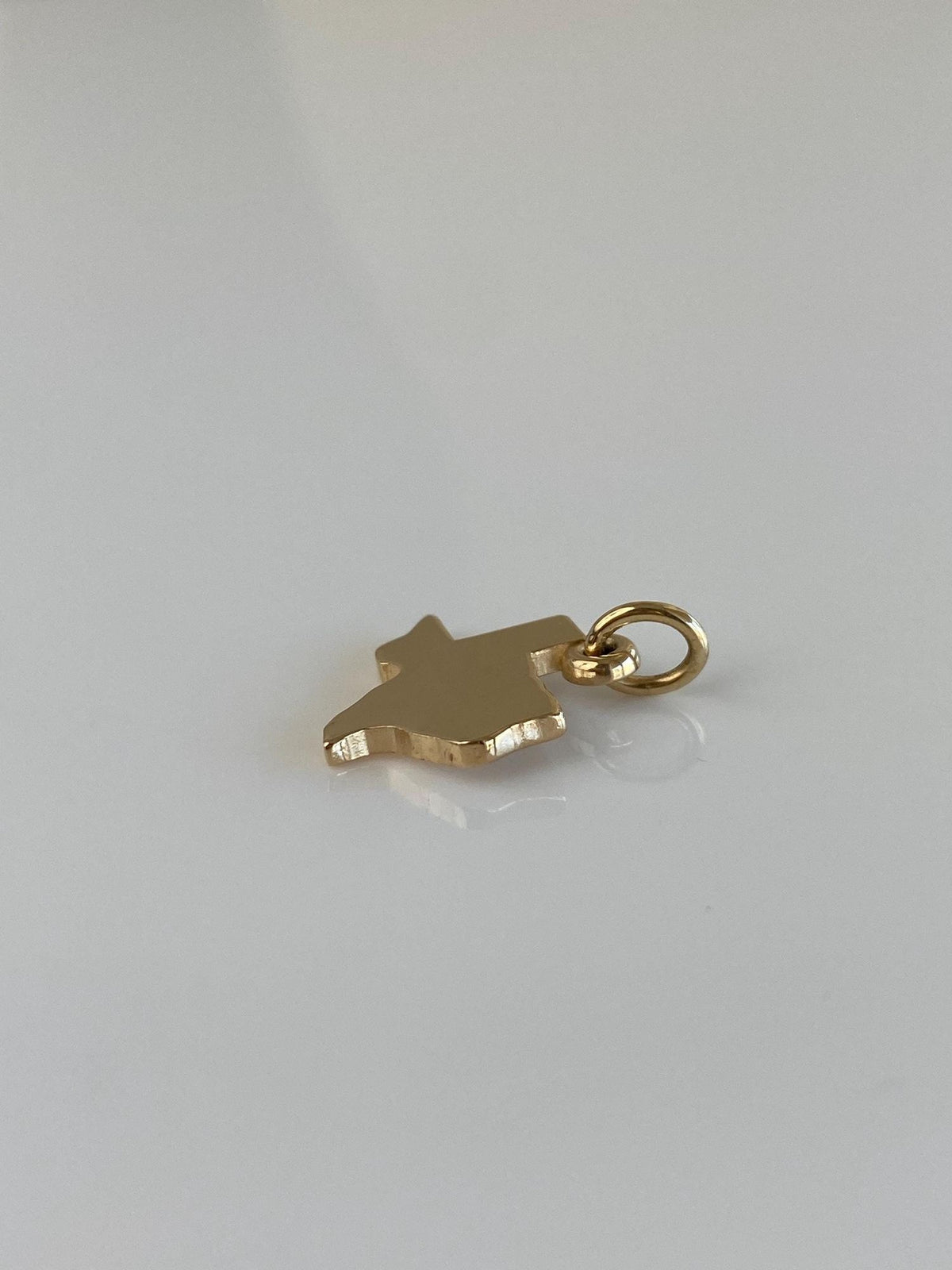 Vintage Solid 14k Yellow Gold Texas Charm