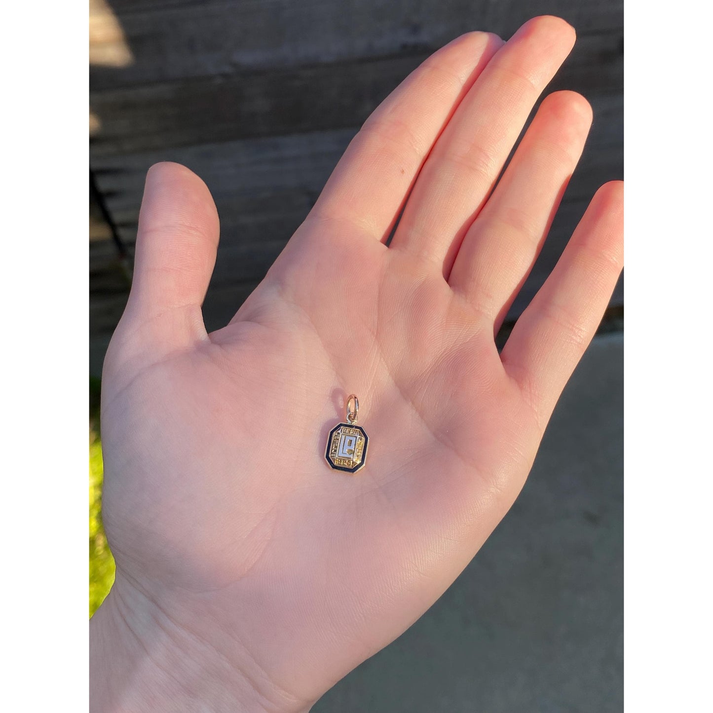 Vintage Solid 10k Yellow Gold Peru 1924 Class Charm