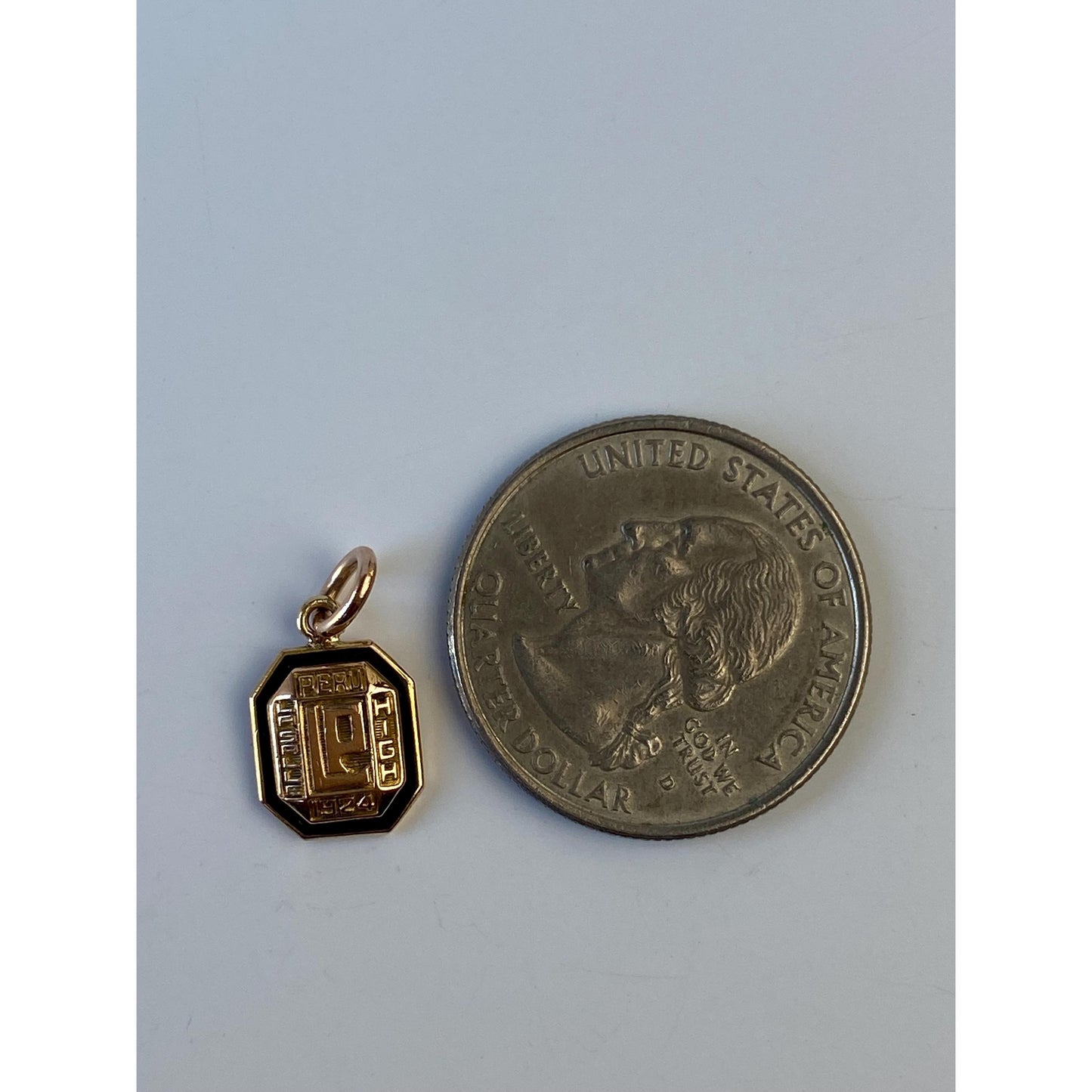 Vintage Solid 10k Yellow Gold Peru 1924 Class Charm
