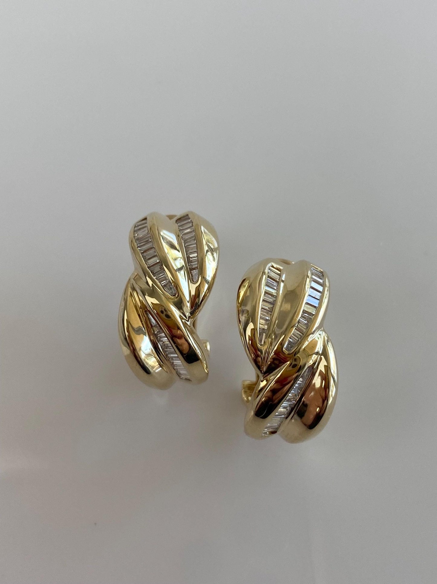 Vintage Solid 14k Yellow Gold Baguette Diamond Drop Earrings