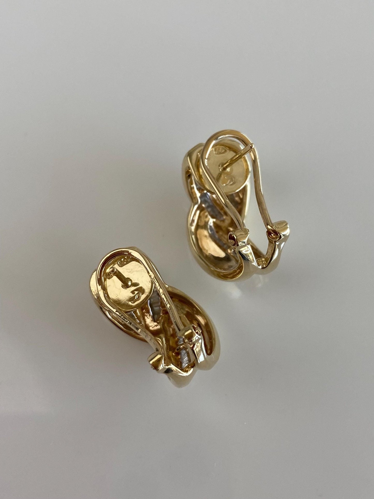 Vintage Solid 14k Yellow Gold Baguette Diamond Drop Earrings