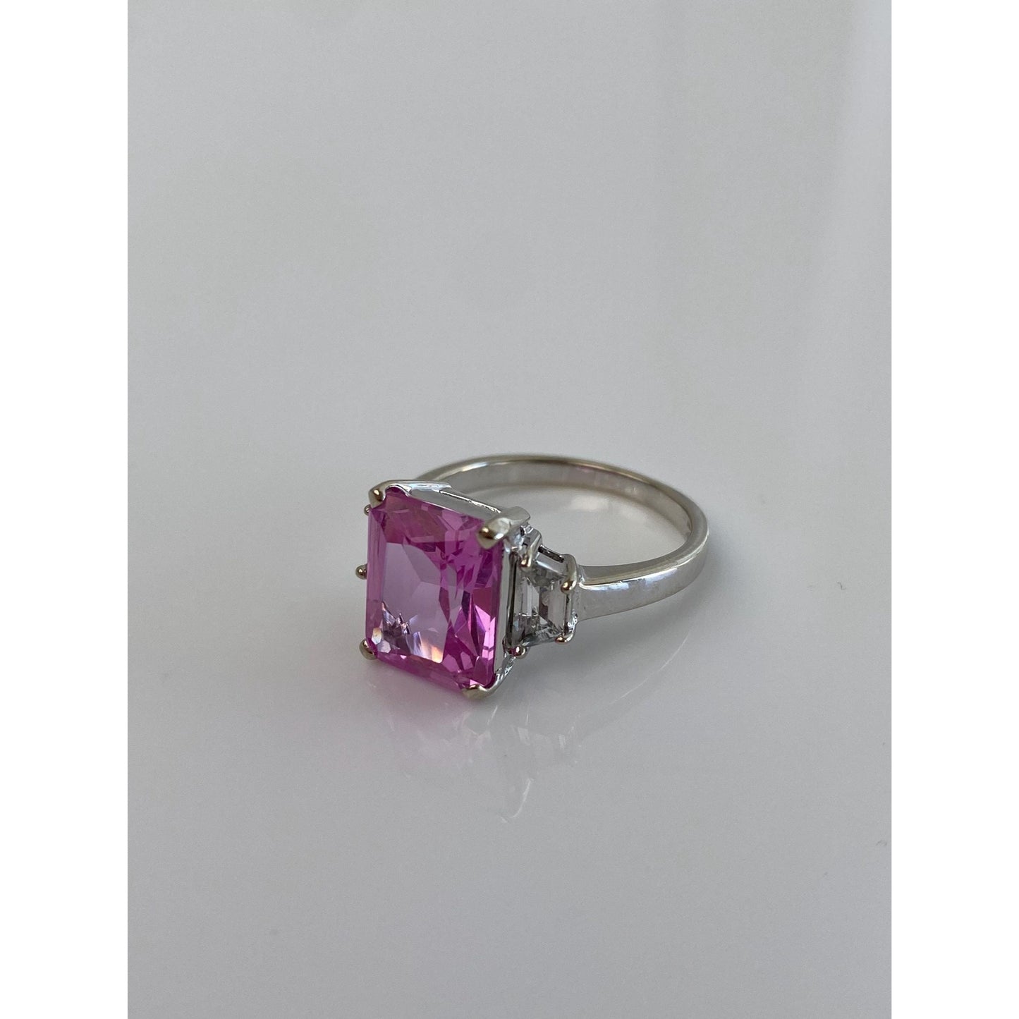 Vintage Solid 14k White Gold Pink Clear Sapphire Ring - Size 7