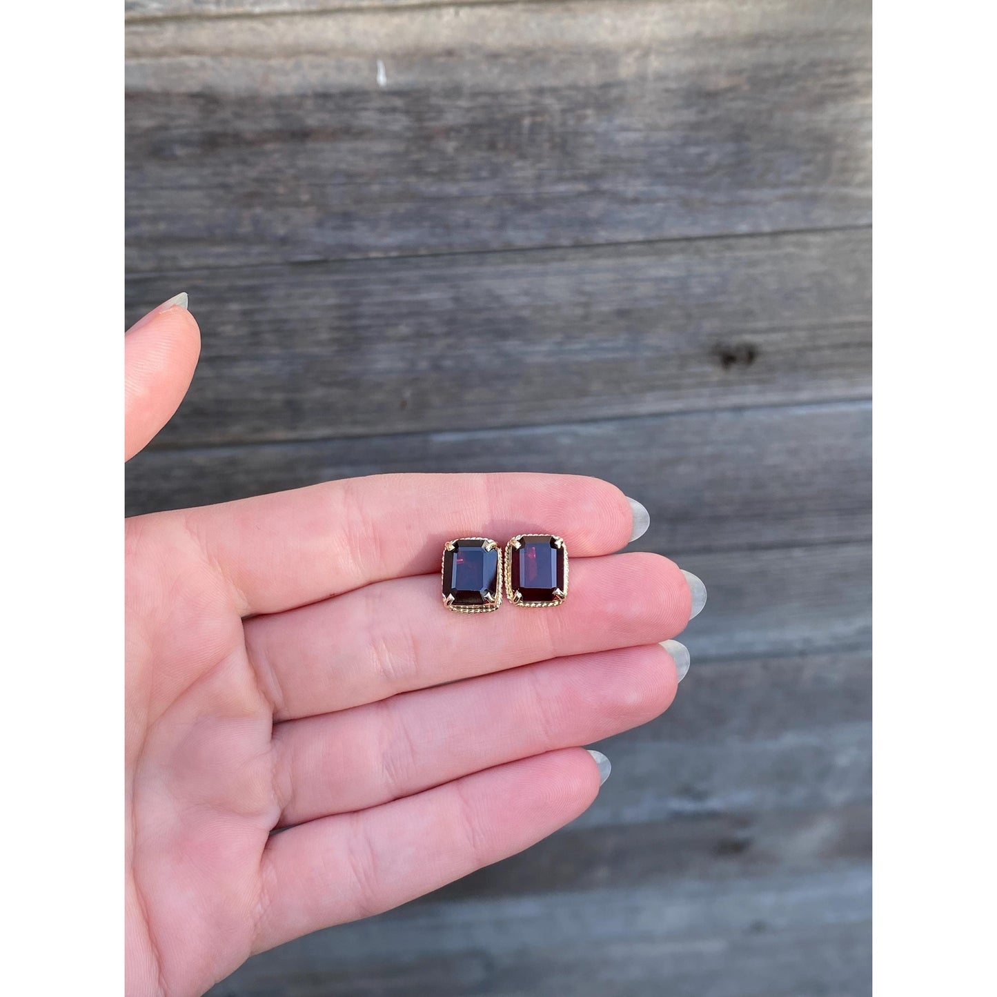 Vintage Solid 14k Yellow Gold Garnet Square Stud Earrings