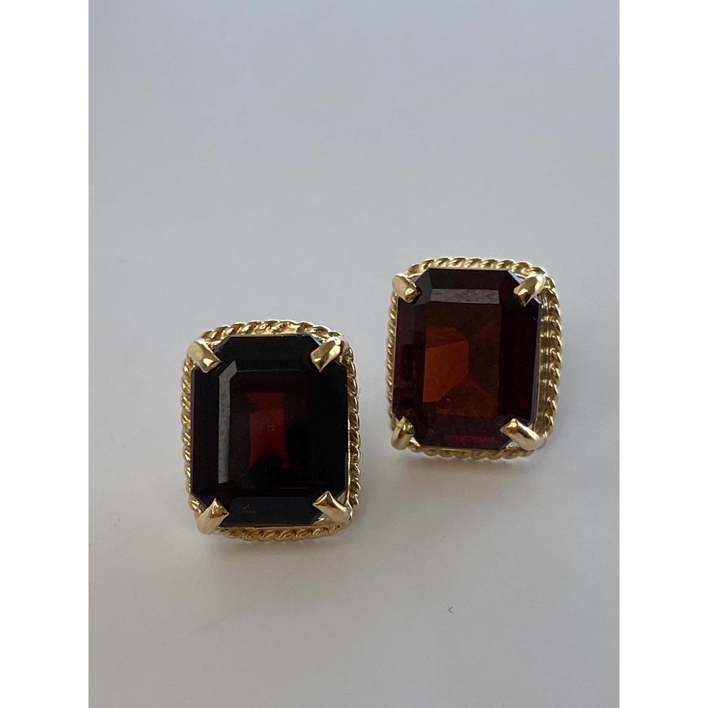 Vintage Solid 14k Yellow Gold Garnet Square Stud Earrings
