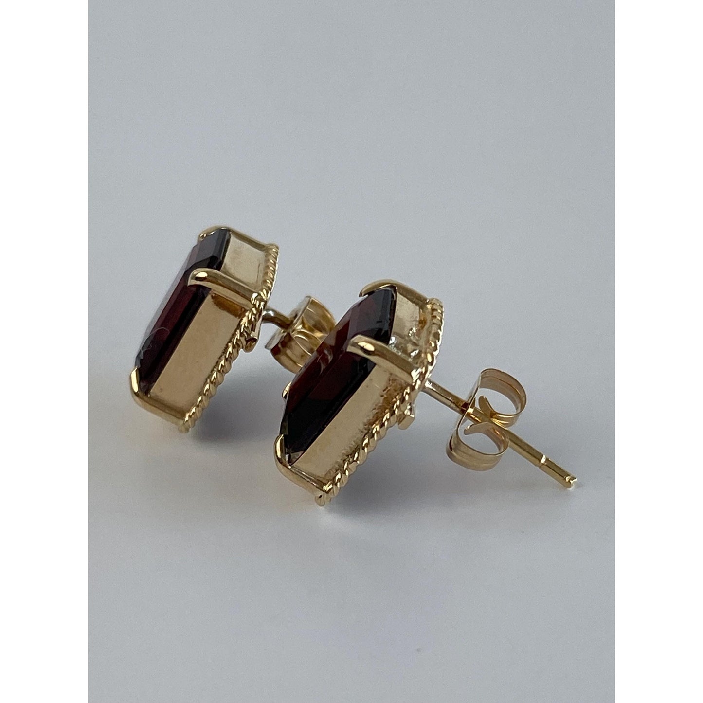 Vintage Solid 14k Yellow Gold Garnet Square Stud Earrings