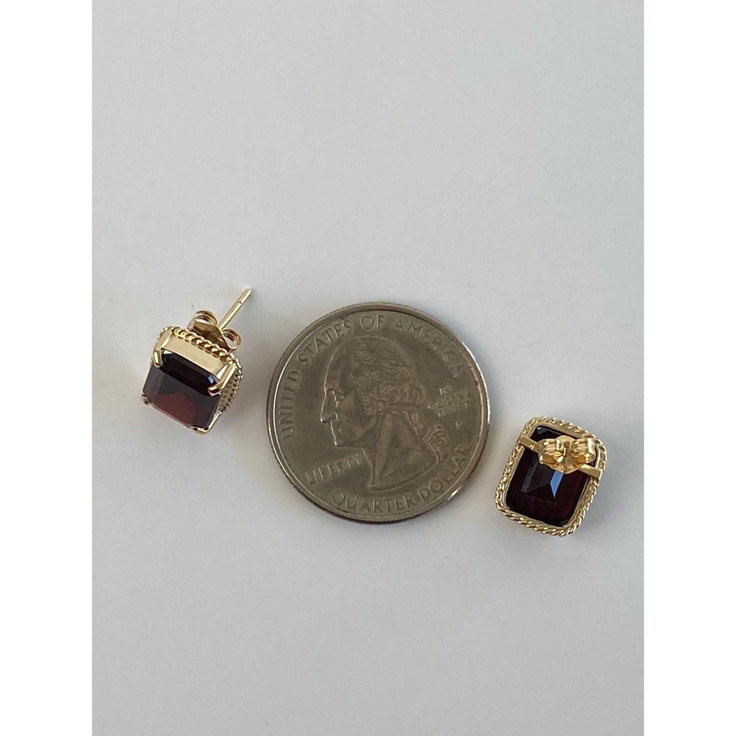 Vintage Solid 14k Yellow Gold Garnet Square Stud Earrings