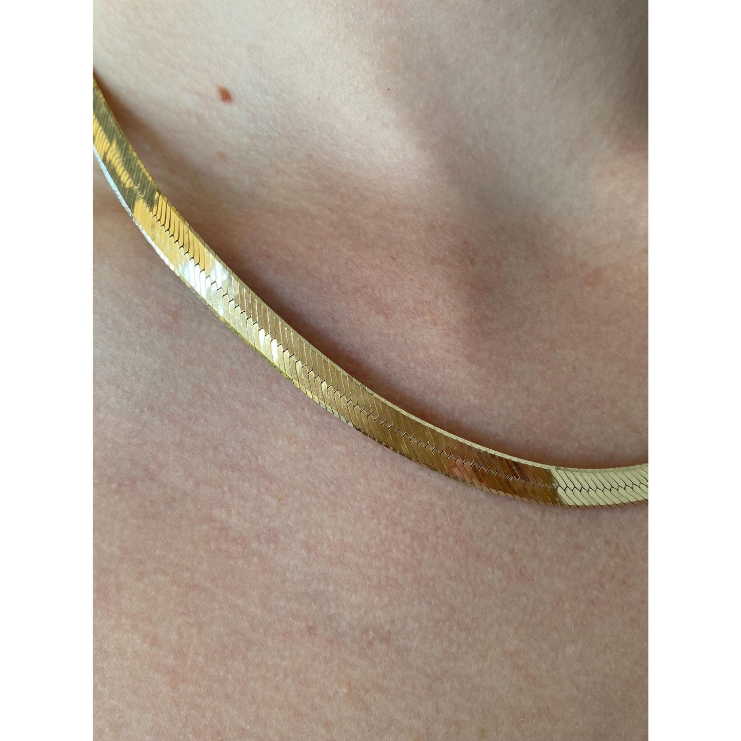 Vintage Solid 14k Yellow Gold Chunky Herringbone Chain Necklace - 18.25 inches