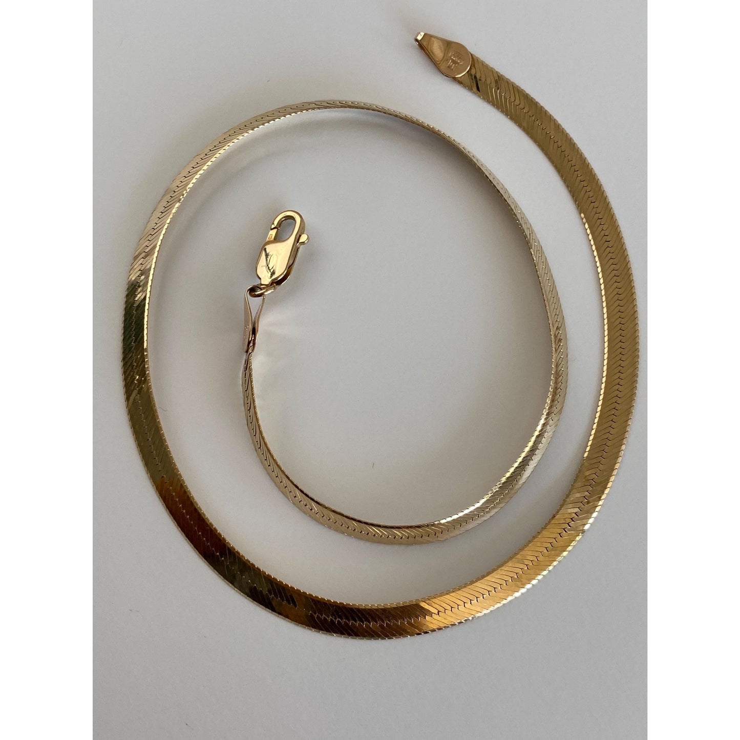 Vintage Solid 14k Yellow Gold Chunky Herringbone Chain Necklace - 18.25 inches