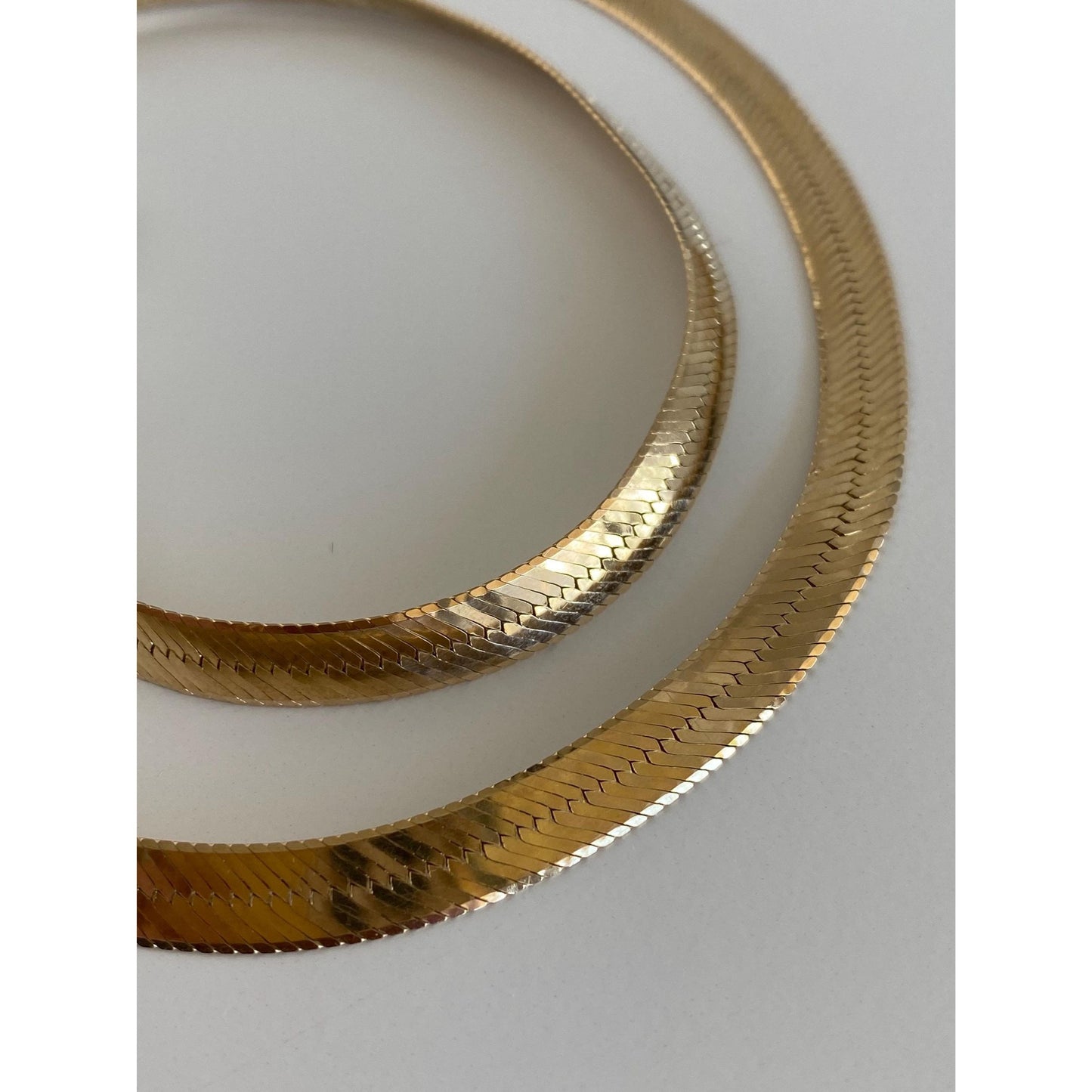 Vintage Solid 14k Yellow Gold Chunky Herringbone Chain Necklace - 18.25 inches