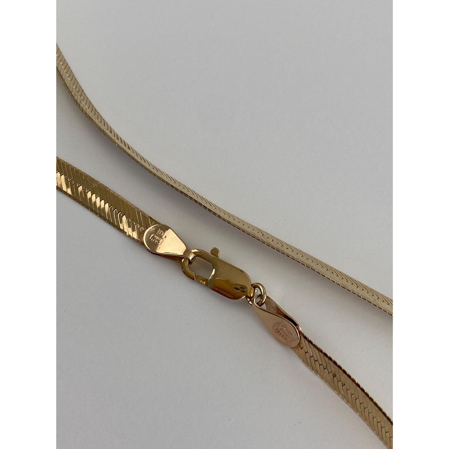 Vintage Solid 14k Yellow Gold Chunky Herringbone Chain Necklace - 18.25 inches