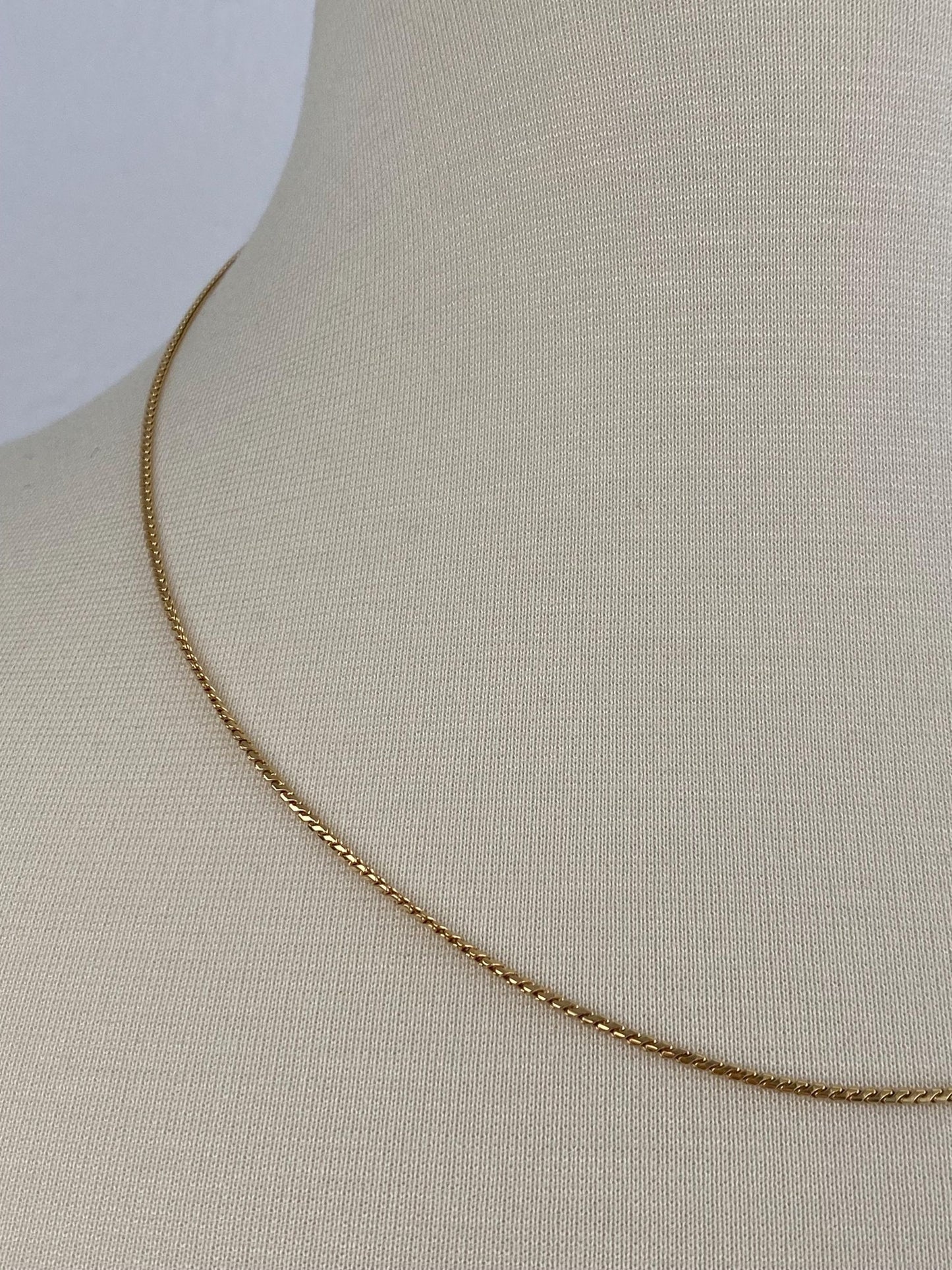 Vintage Solid 18k Yellow Gold Rounded Serpentine Chain Necklace - 20.25 inches