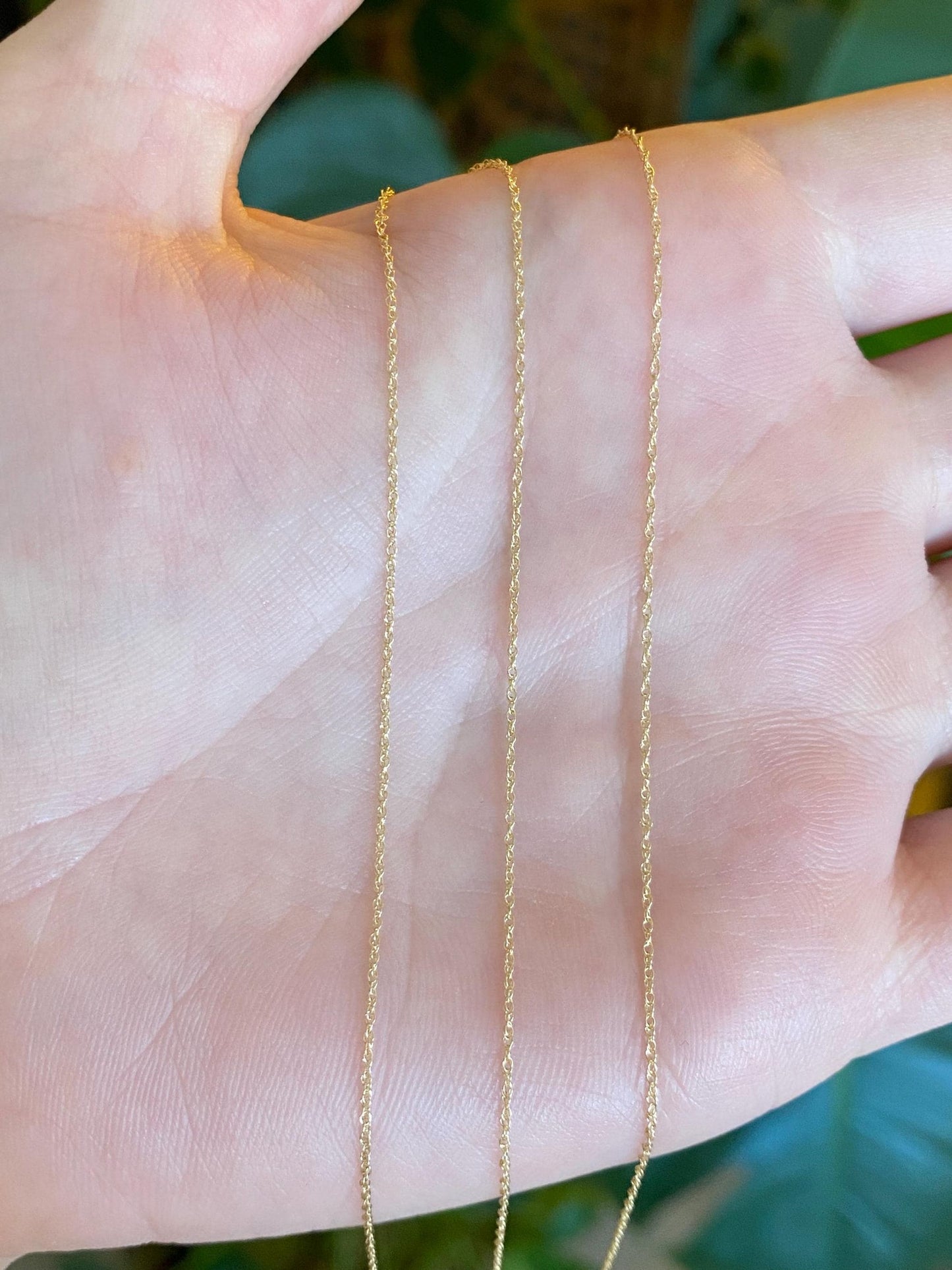 Vintage Solid 14k Yellow Gold Dainty Chain Necklace - 22.25 inches