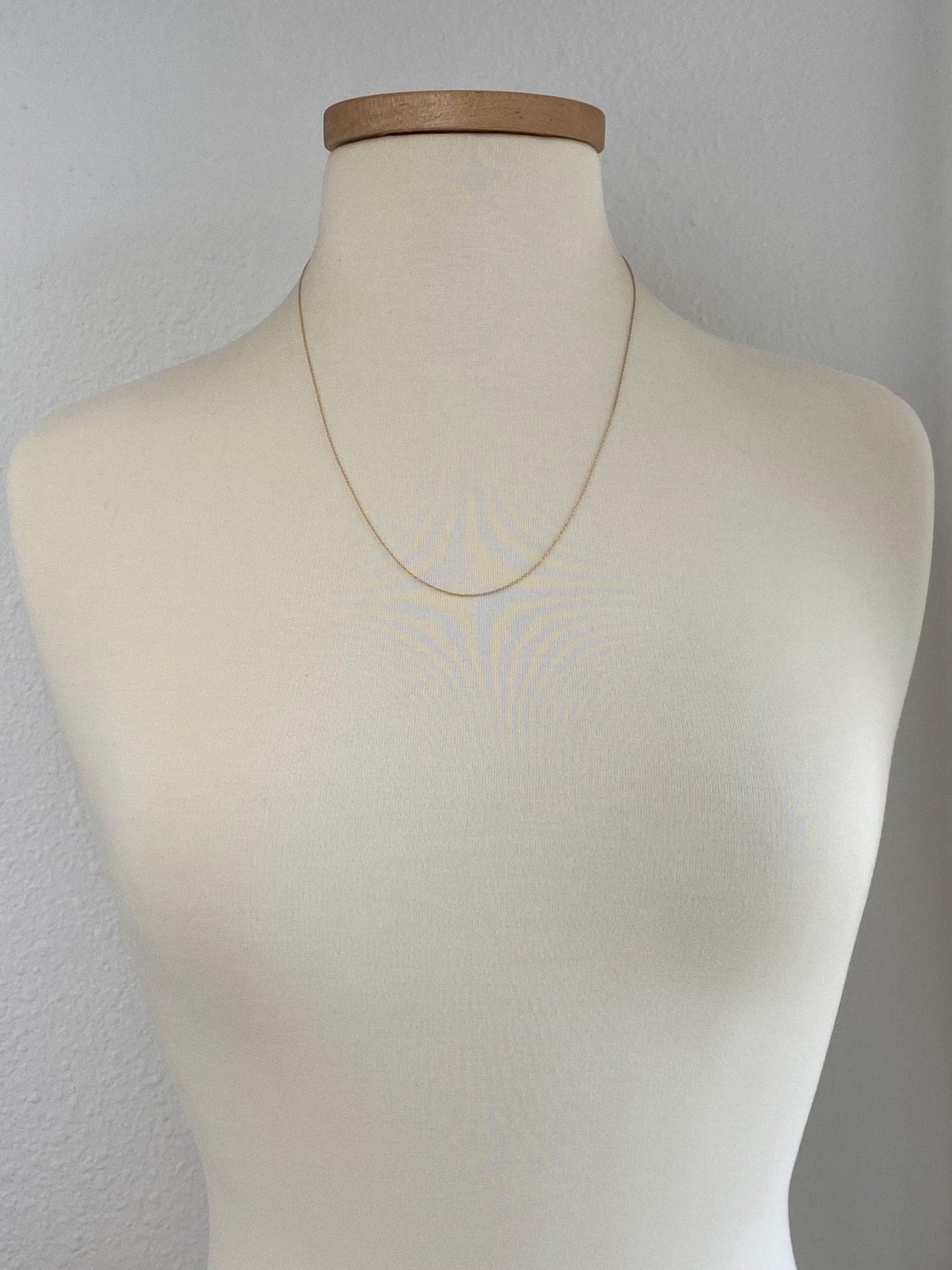 Vintage Solid 14k Yellow Gold Dainty Chain Necklace - 22.25 inches