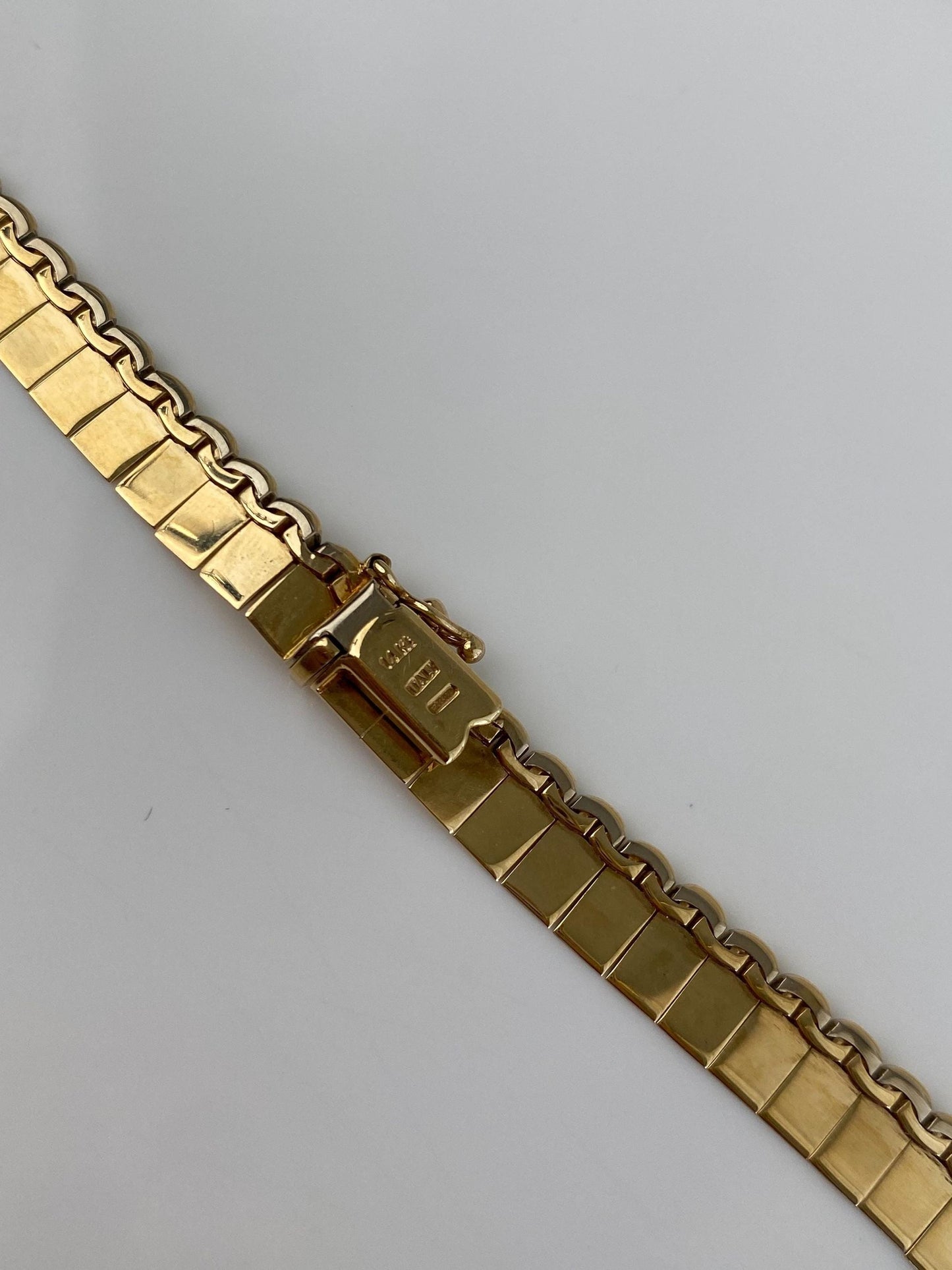 Vintage Solid 14k Yellow Gold Cleopatra Necklace - 16.25 inches