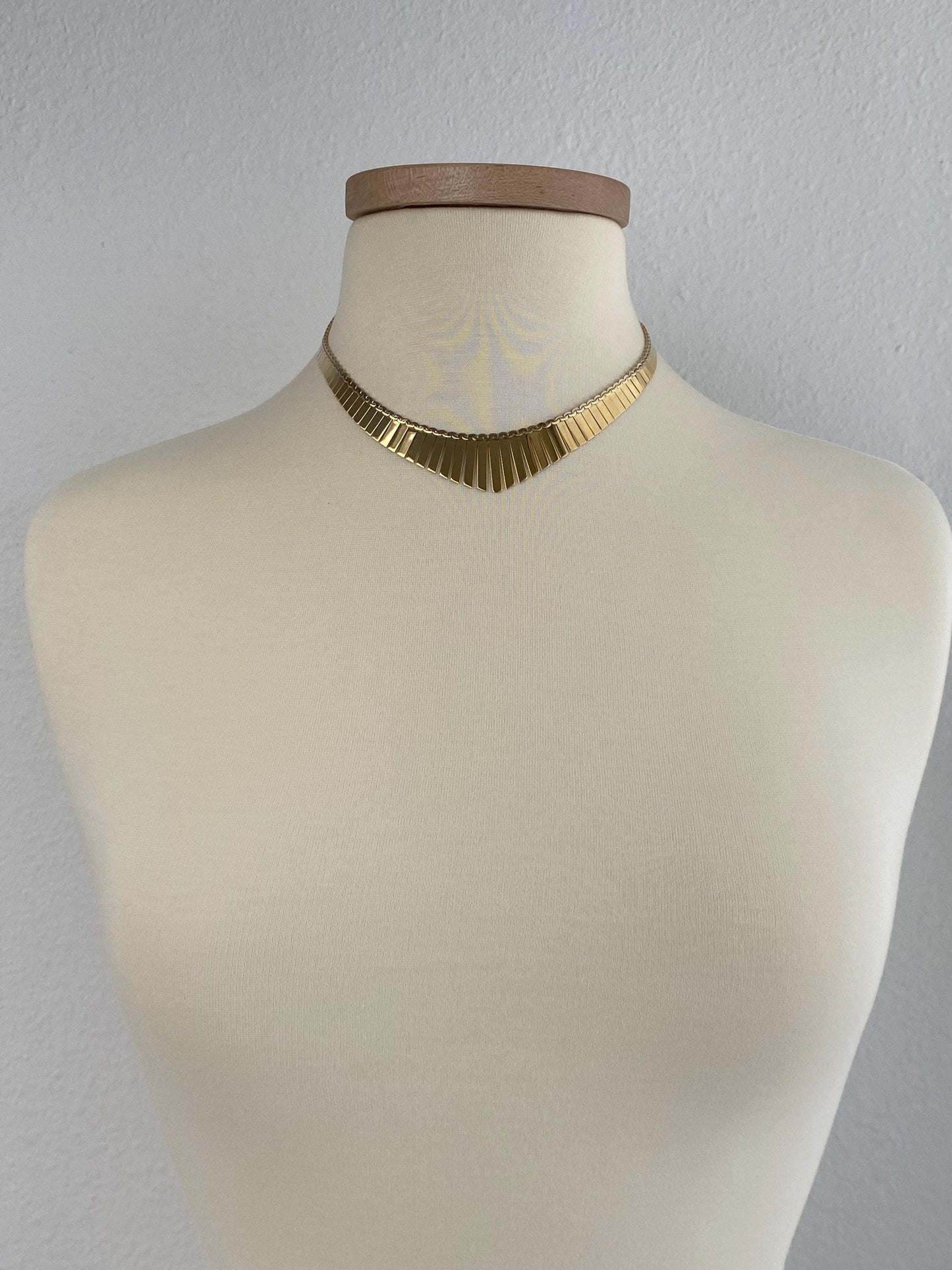 Vintage Solid 14k Yellow Gold Cleopatra Necklace - 16.25 inches