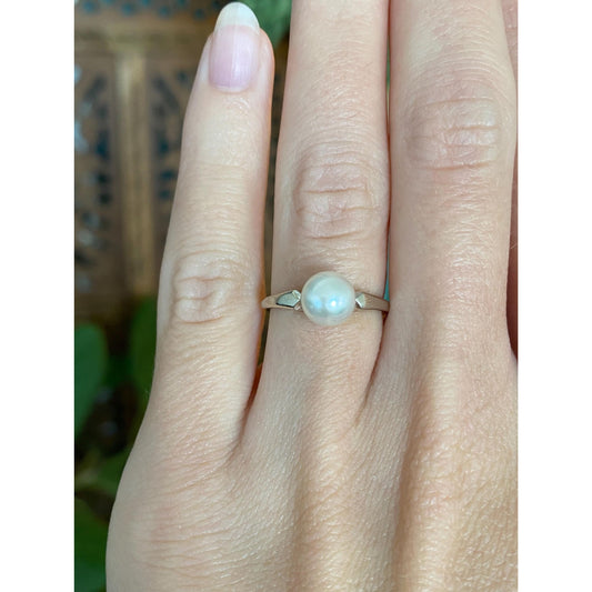 Vintage Solid 14k White Gold Pearl Ring - Size 4.75