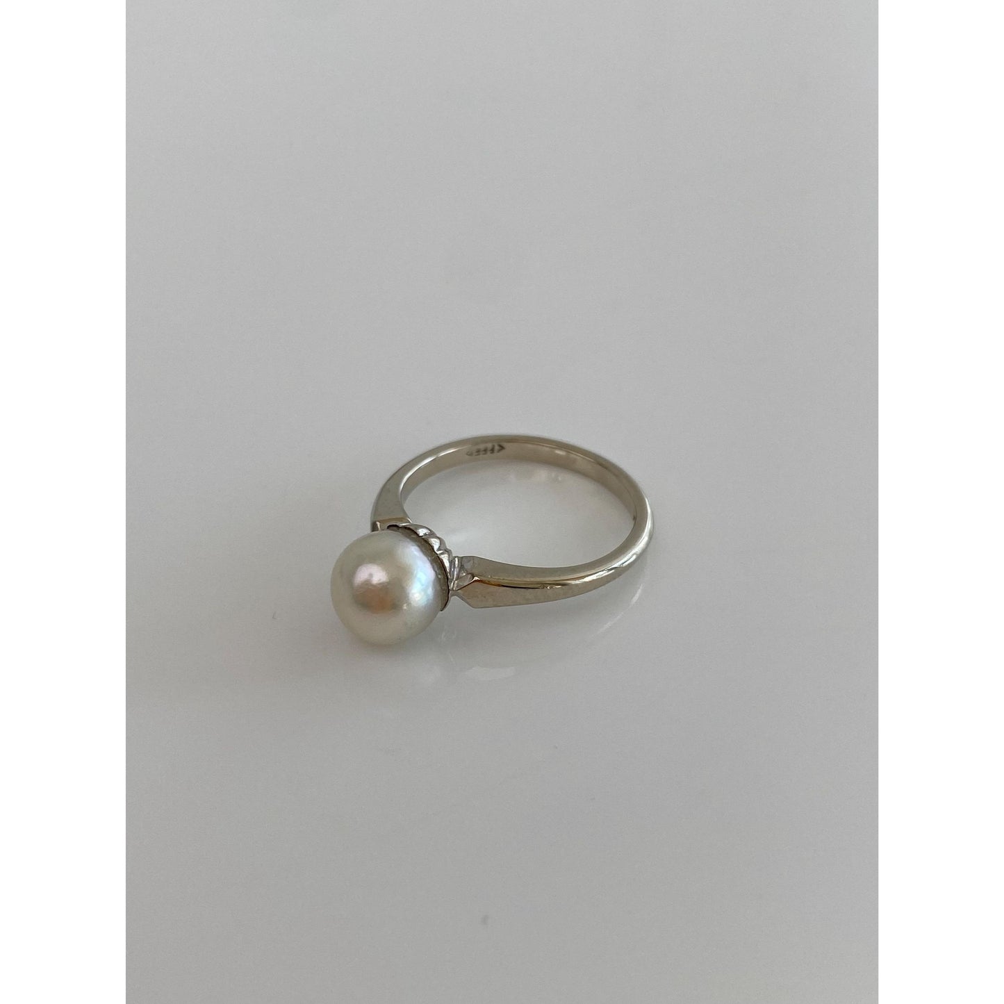 Vintage Solid 14k White Gold Pearl Ring - Size 4.75