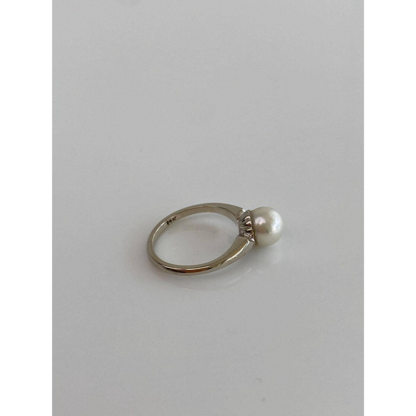 Vintage Solid 14k White Gold Pearl Ring - Size 4.75