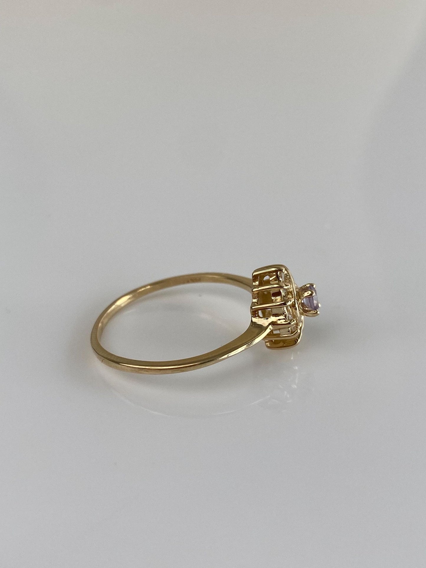 Vintage Solid 14k Yellow Gold Diamond Halo Light Purple Spinel Ring - Size 7.75