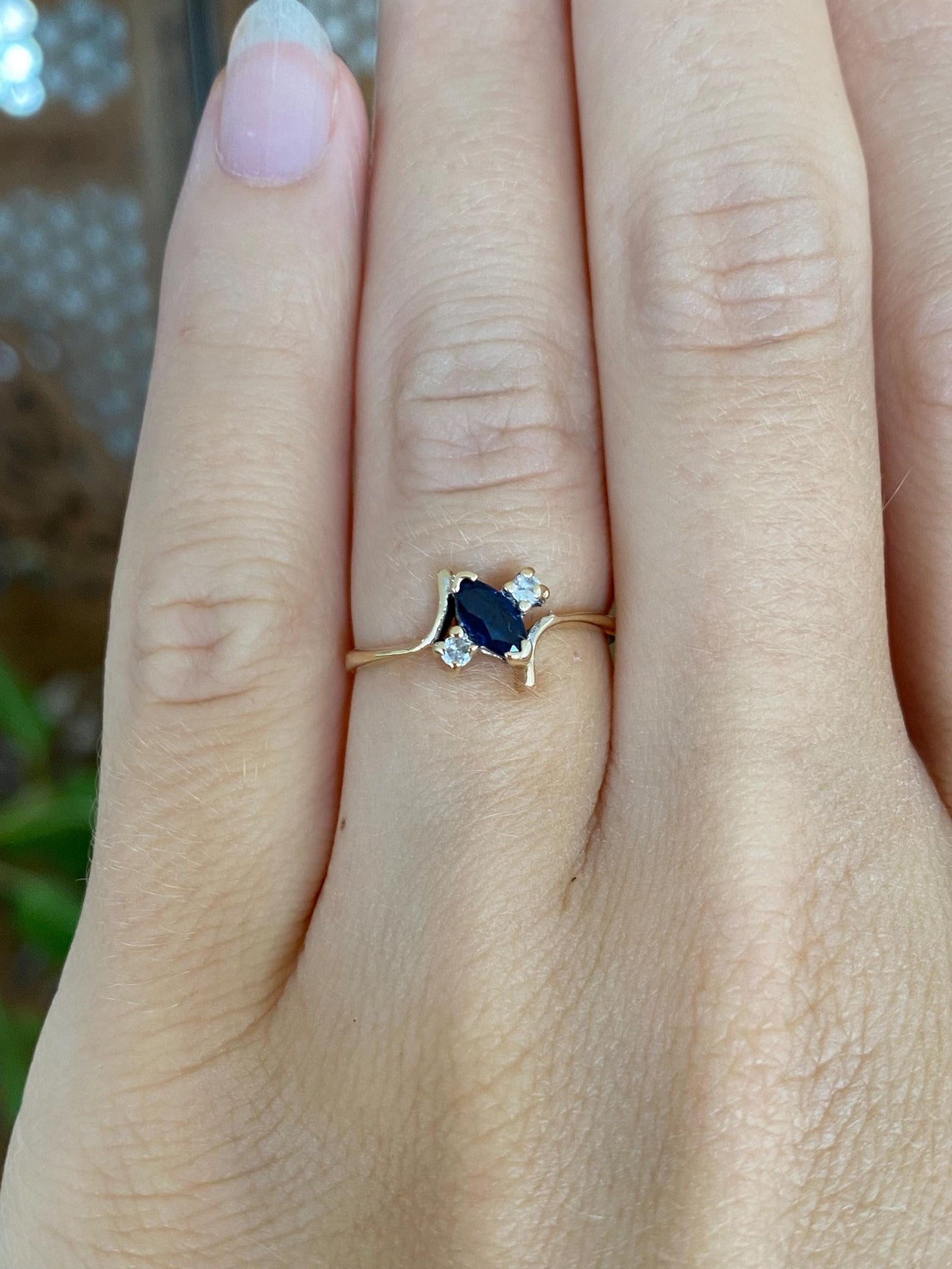 Solid 14k White & Yellow Gold Diamond Blue Sapphire Dainty Twist Ring - Size 5
