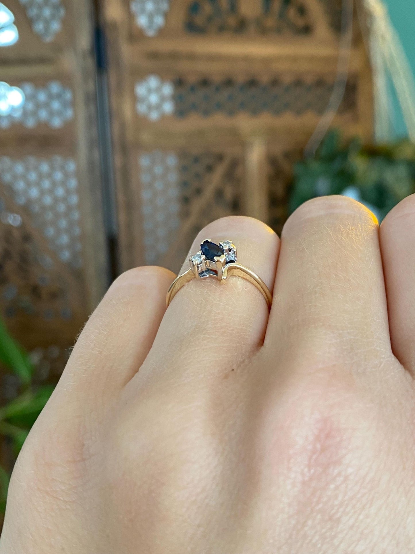 Solid 14k White & Yellow Gold Diamond Blue Sapphire Dainty Twist Ring - Size 5