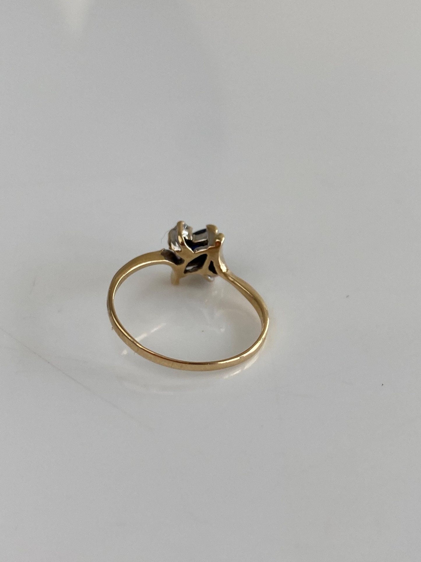 Solid 14k White & Yellow Gold Diamond Blue Sapphire Dainty Twist Ring - Size 5