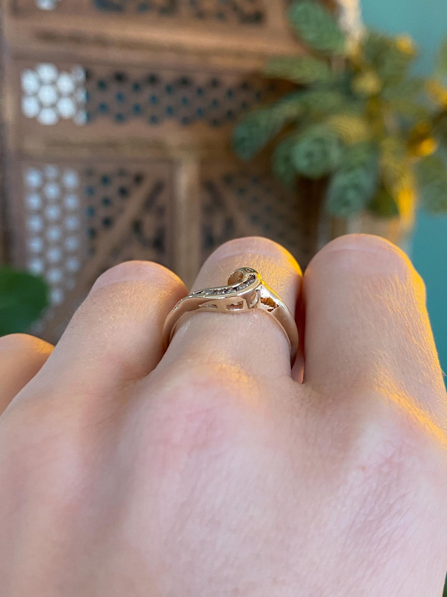 Vintage Solid 14k Yellow Gold Diamond Wave Ring - Size 7.25