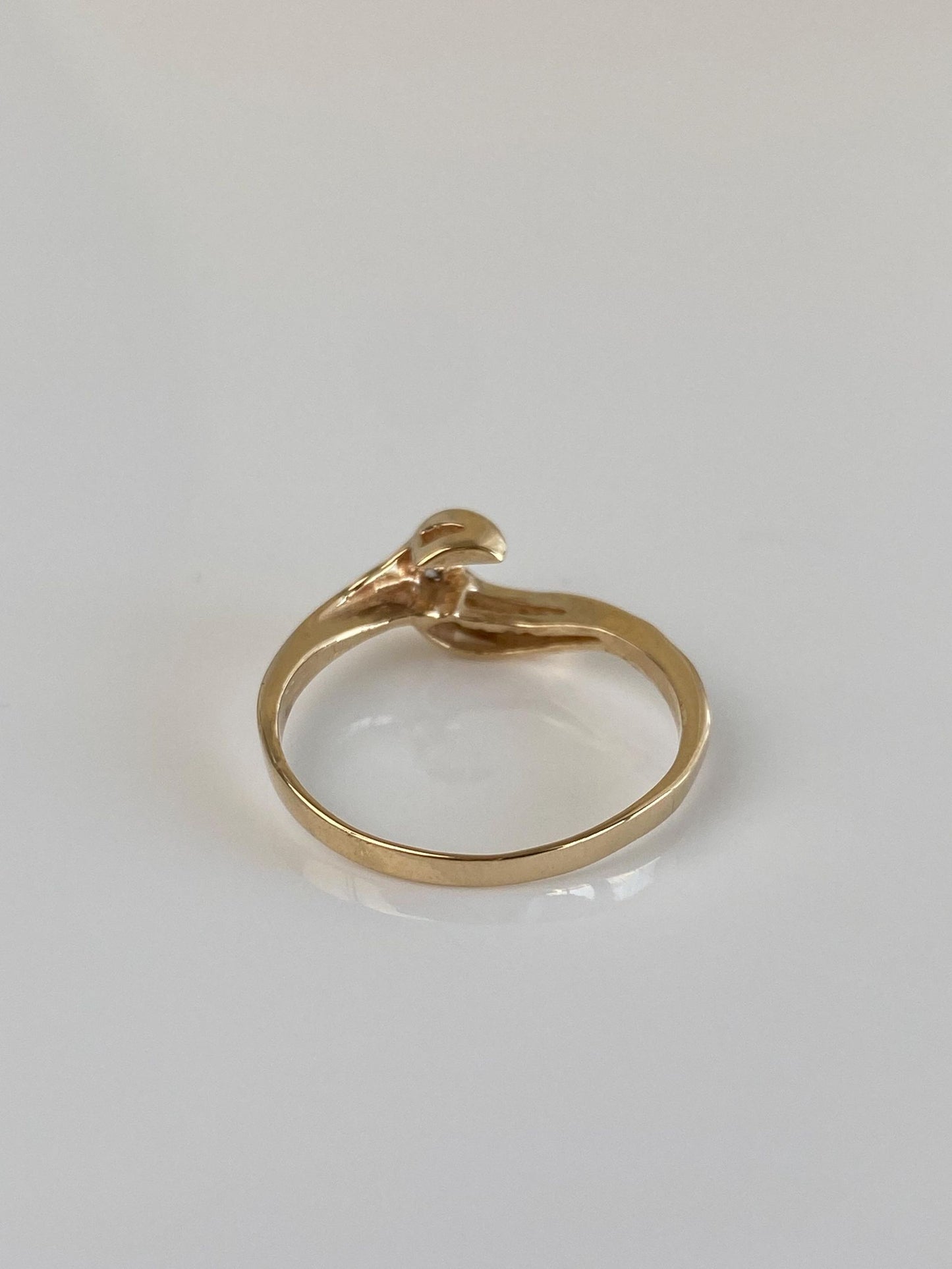 Vintage Solid 14k Yellow Gold Diamond Wave Ring - Size 7.25