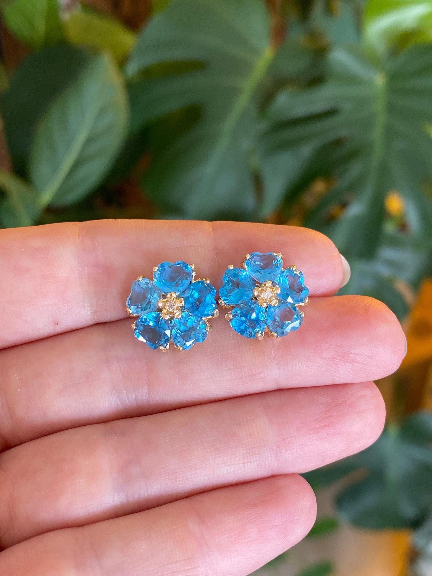 Vintage Solid 14k Yellow Gold Topaz Hearts Flower Stud Earrings