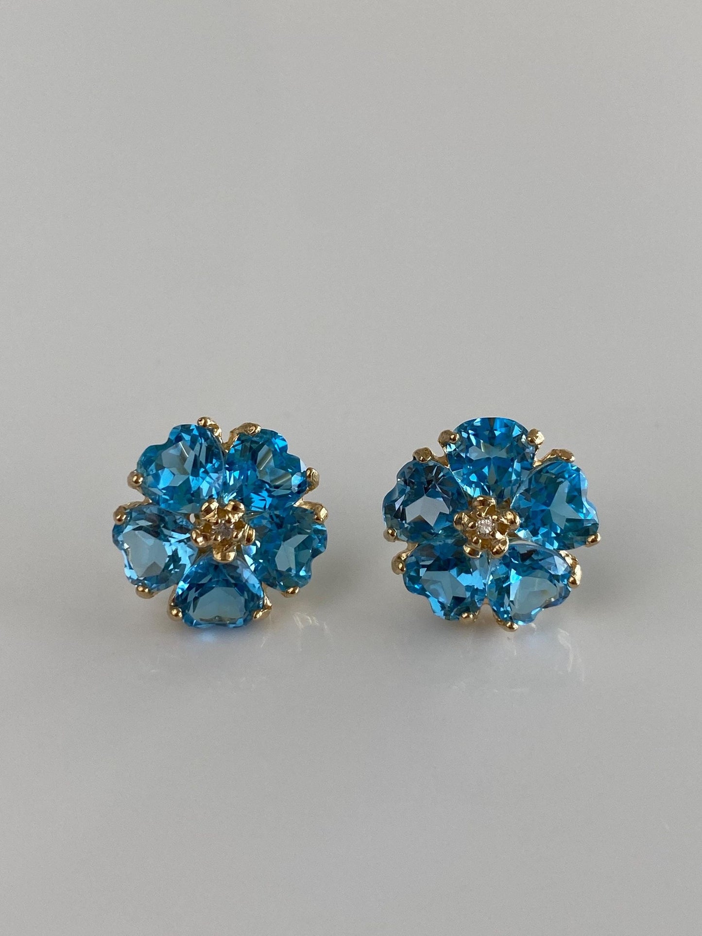 Vintage Solid 14k Yellow Gold Topaz Hearts Flower Stud Earrings