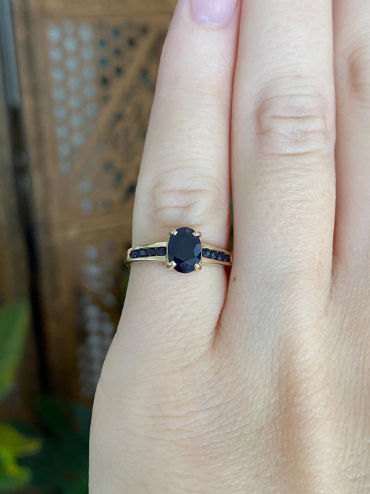 Solid 14k Yellow Gold Blue Sapphires Ring - Size 4.5