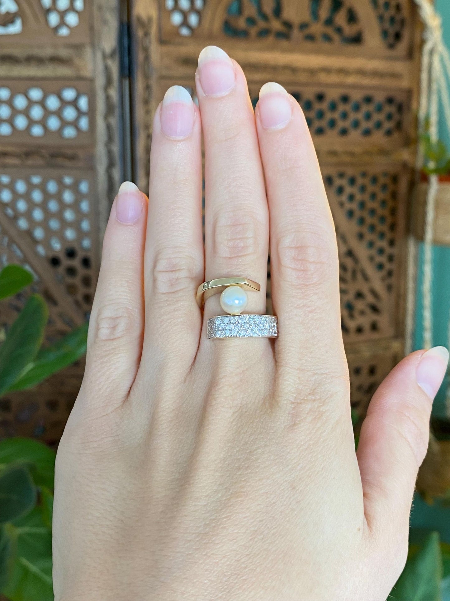 Vintage Solid 14k White & Yellow Gold Clear Cubic Zirconia Pearl Wrap Ring - Size 8