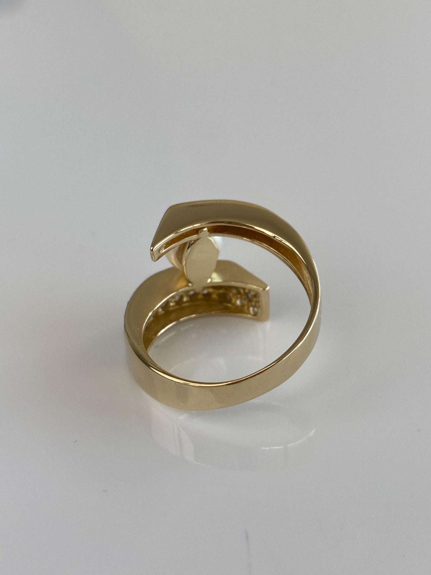 Vintage Solid 14k White & Yellow Gold Clear Cubic Zirconia Pearl Wrap Ring - Size 8