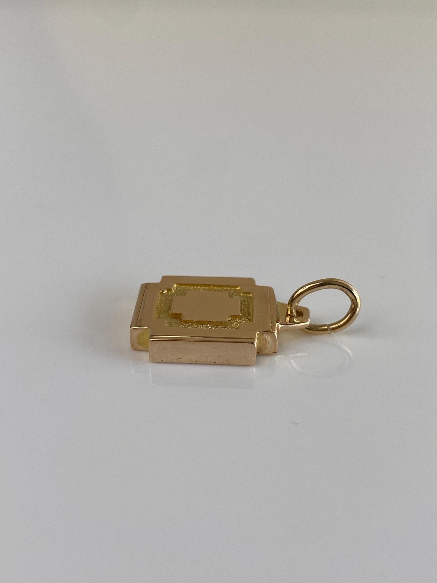 Vintage Solid 14k Yellow Gold Charm
