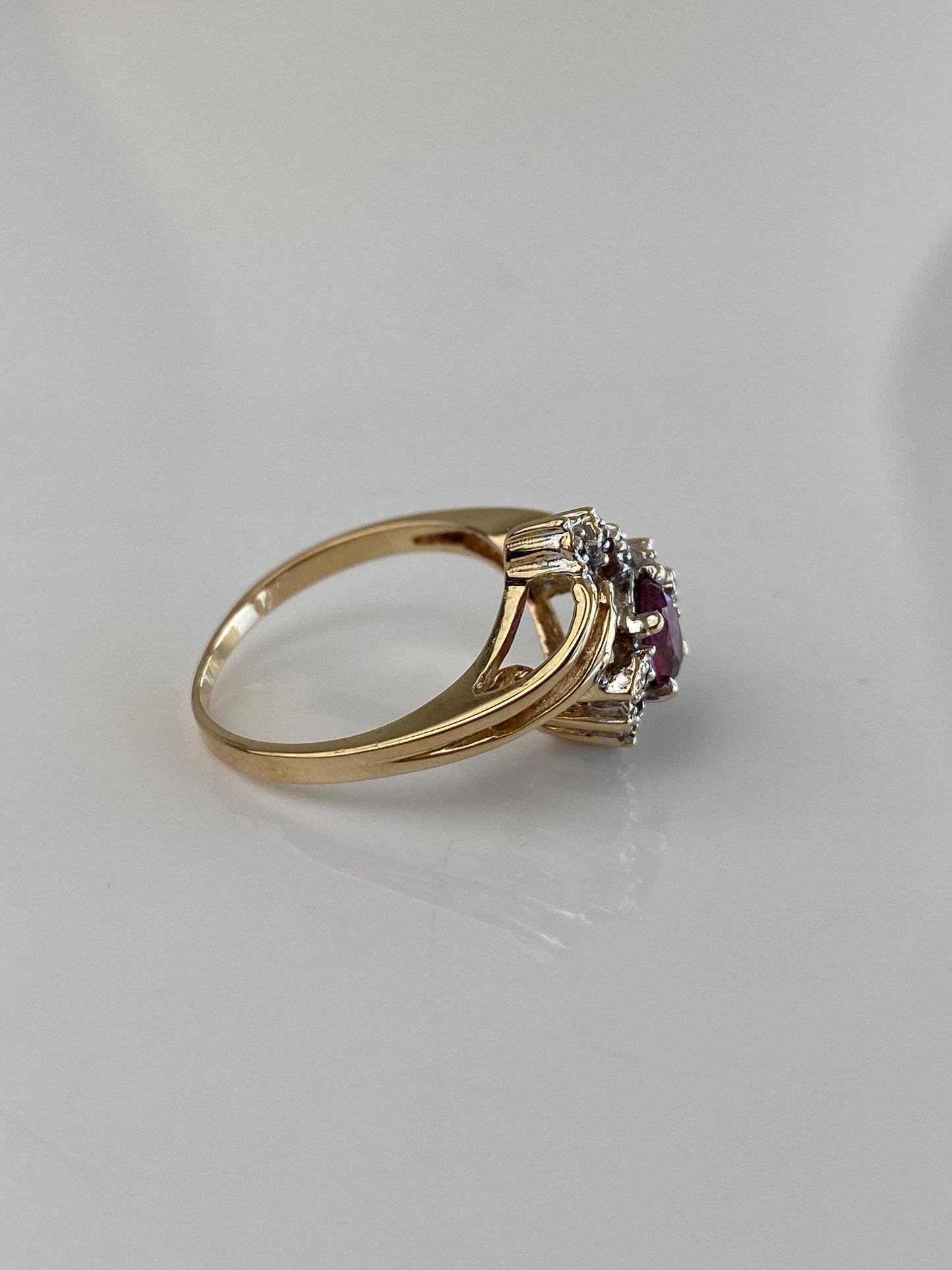 Vintage Solid 14k White & Yellow Gold Diamonds Pink Tourmaline Twist Ring - Size 6