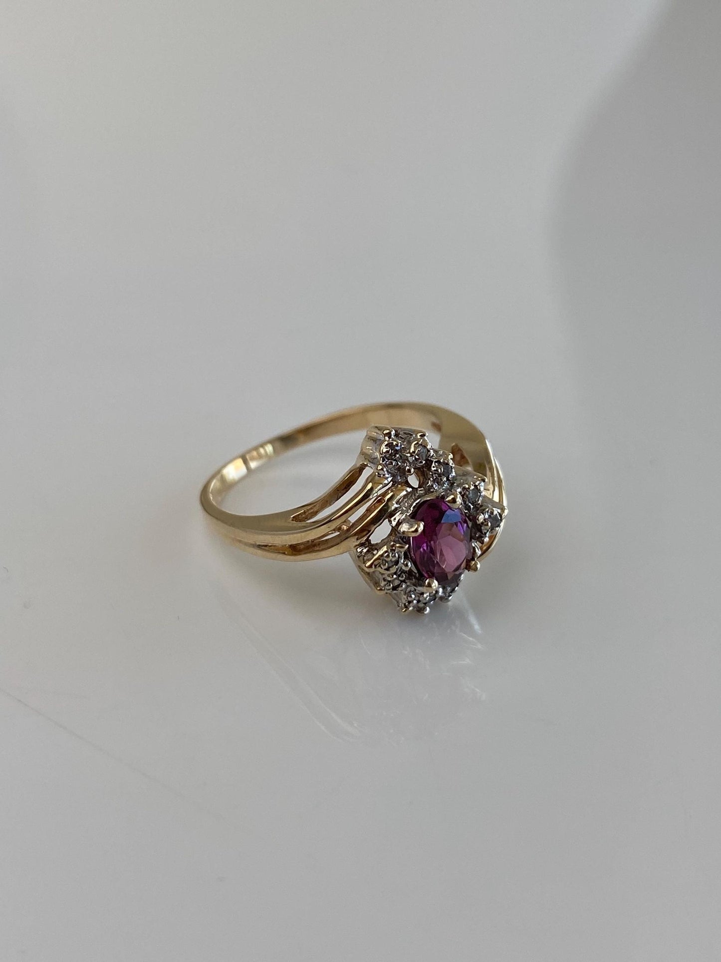 Vintage Solid 14k White & Yellow Gold Diamonds Pink Tourmaline Twist Ring - Size 6