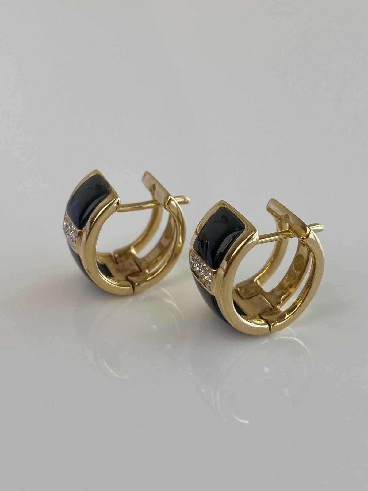 Vintage Solid 18k Yellow Gold Onyx Inlay Diamonds Hoop Earrings