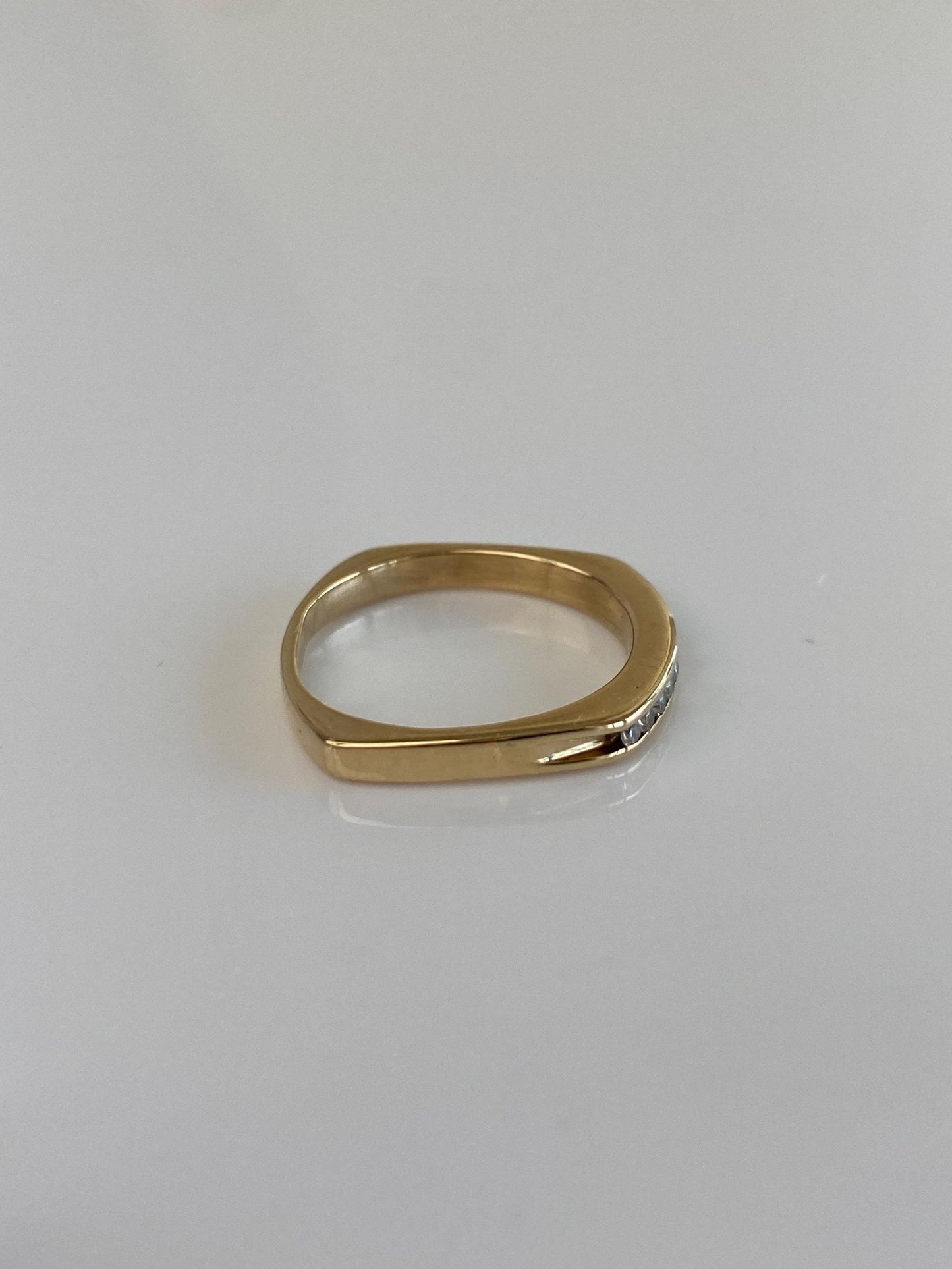Vintage Solid 14k Yellow Gold Diamond Square Ring Band - Size 6.25