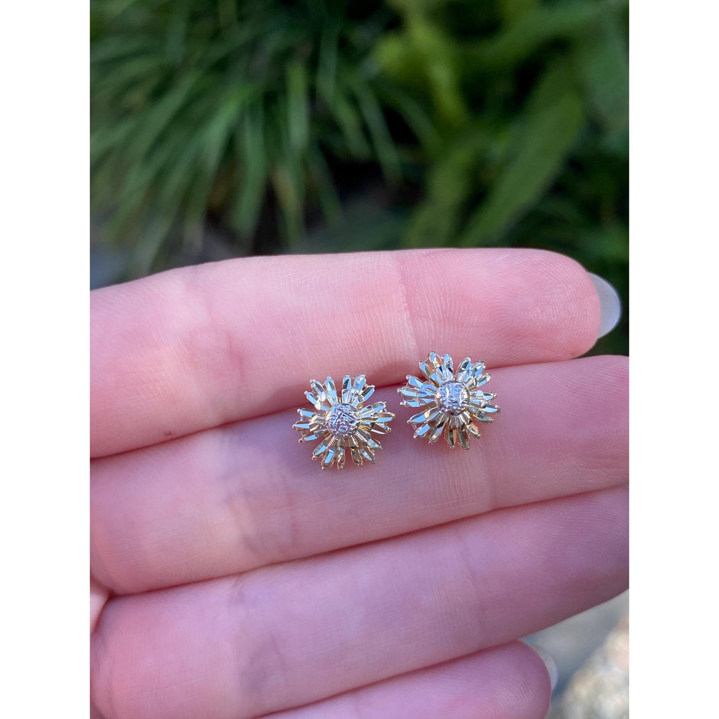 Vintage Solid 10k White & Yellow Gold Diamond Cut Flower Stud Earrings