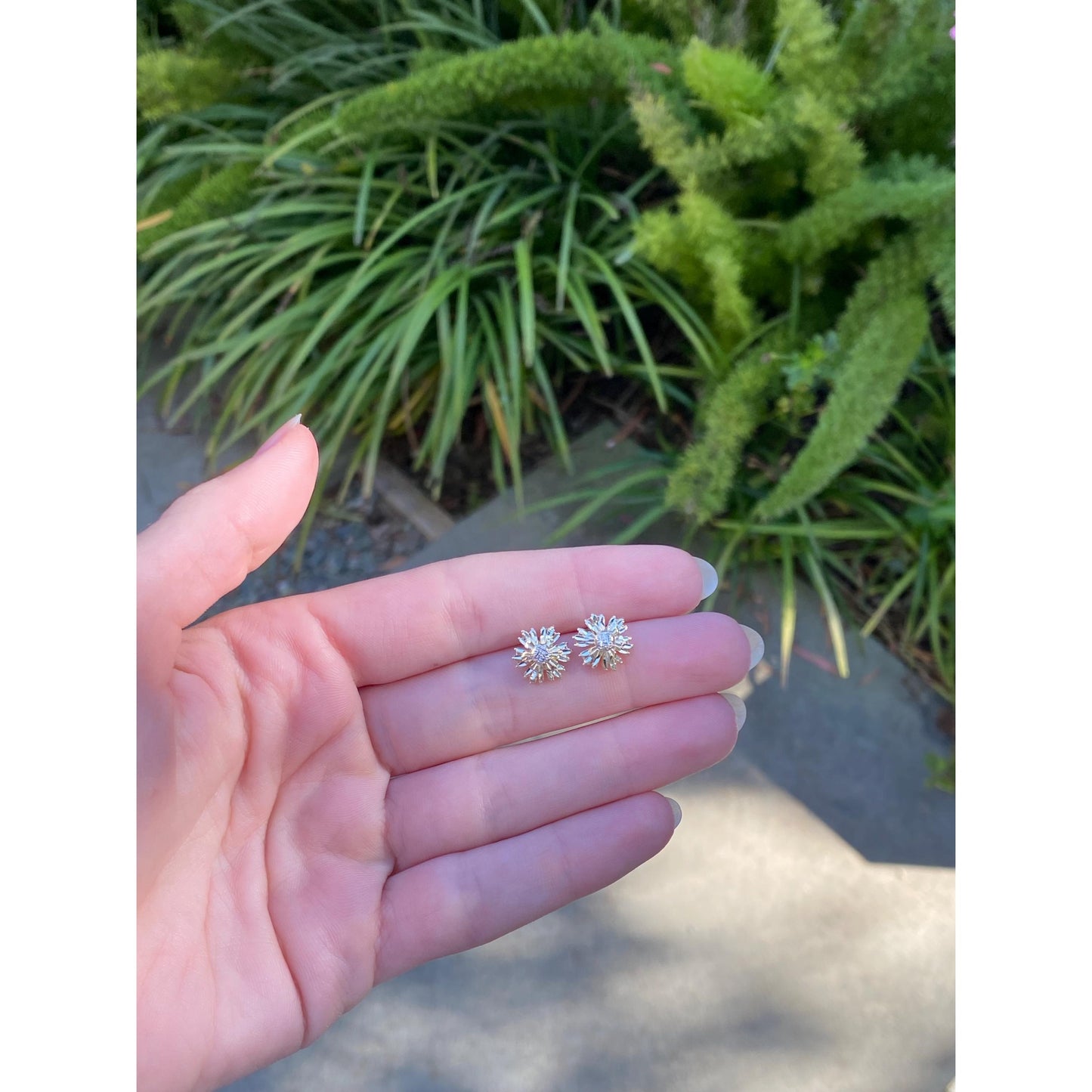 Vintage Solid 10k White & Yellow Gold Diamond Cut Flower Stud Earrings