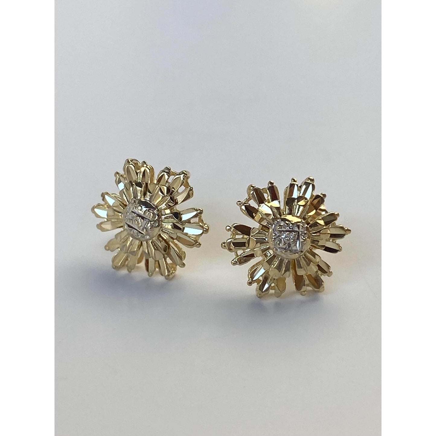 Vintage Solid 10k White & Yellow Gold Diamond Cut Flower Stud Earrings