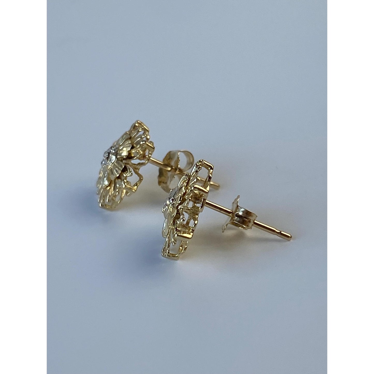 Vintage Solid 10k White & Yellow Gold Diamond Cut Flower Stud Earrings