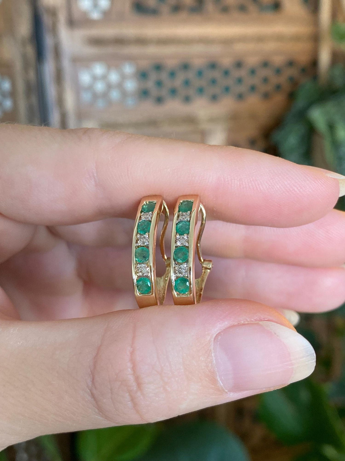 Vintage Solid 14k Yellow Gold Diamond Emerald Drop Earrings
