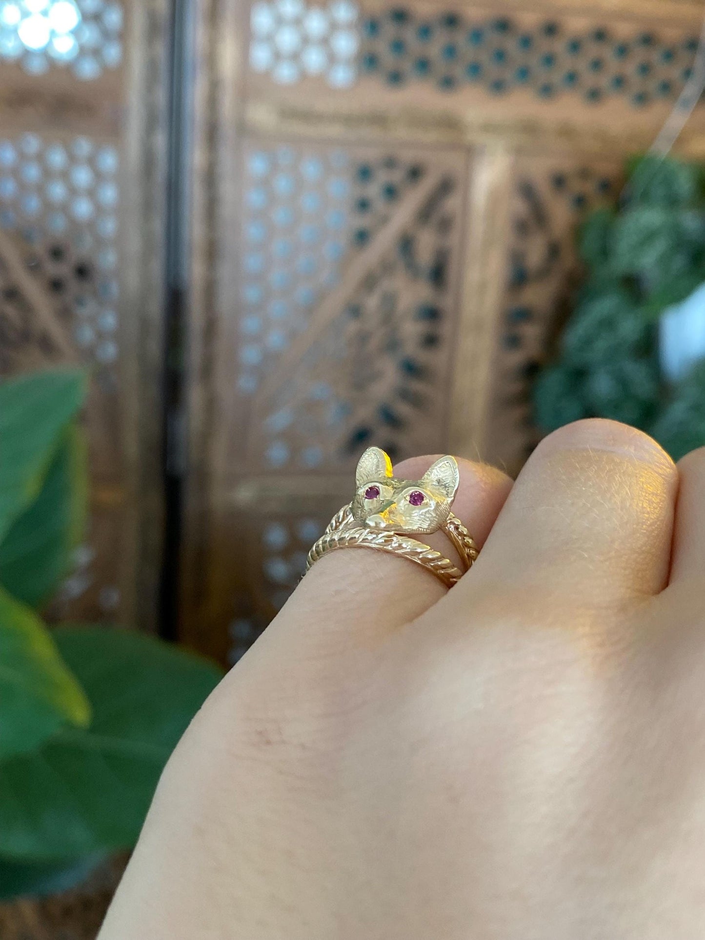Vintage Solid 14k Yellow Gold Ruby Eyes Fox Ring - Size 3