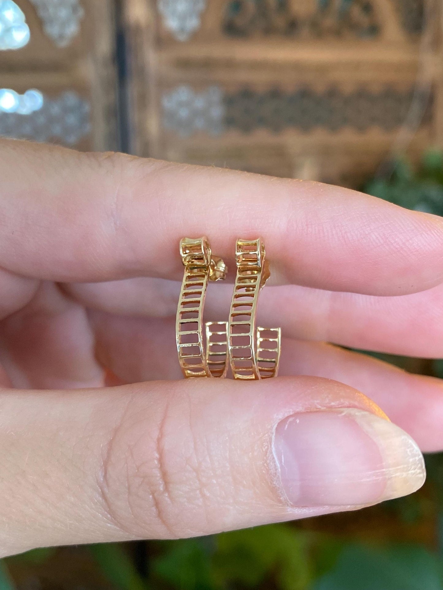 Vintage Solid 14k Yellow Gold Open Work Drop Earrings