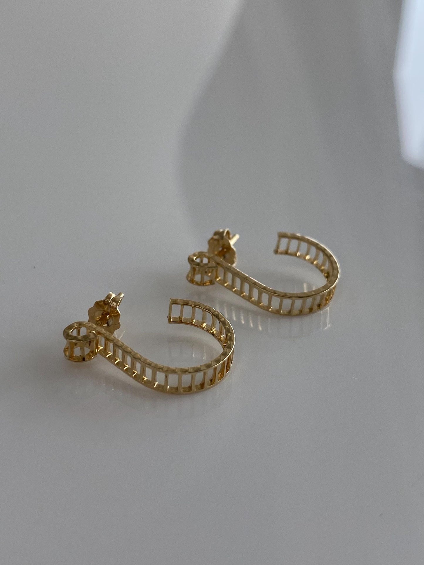 Vintage Solid 14k Yellow Gold Open Work Drop Earrings