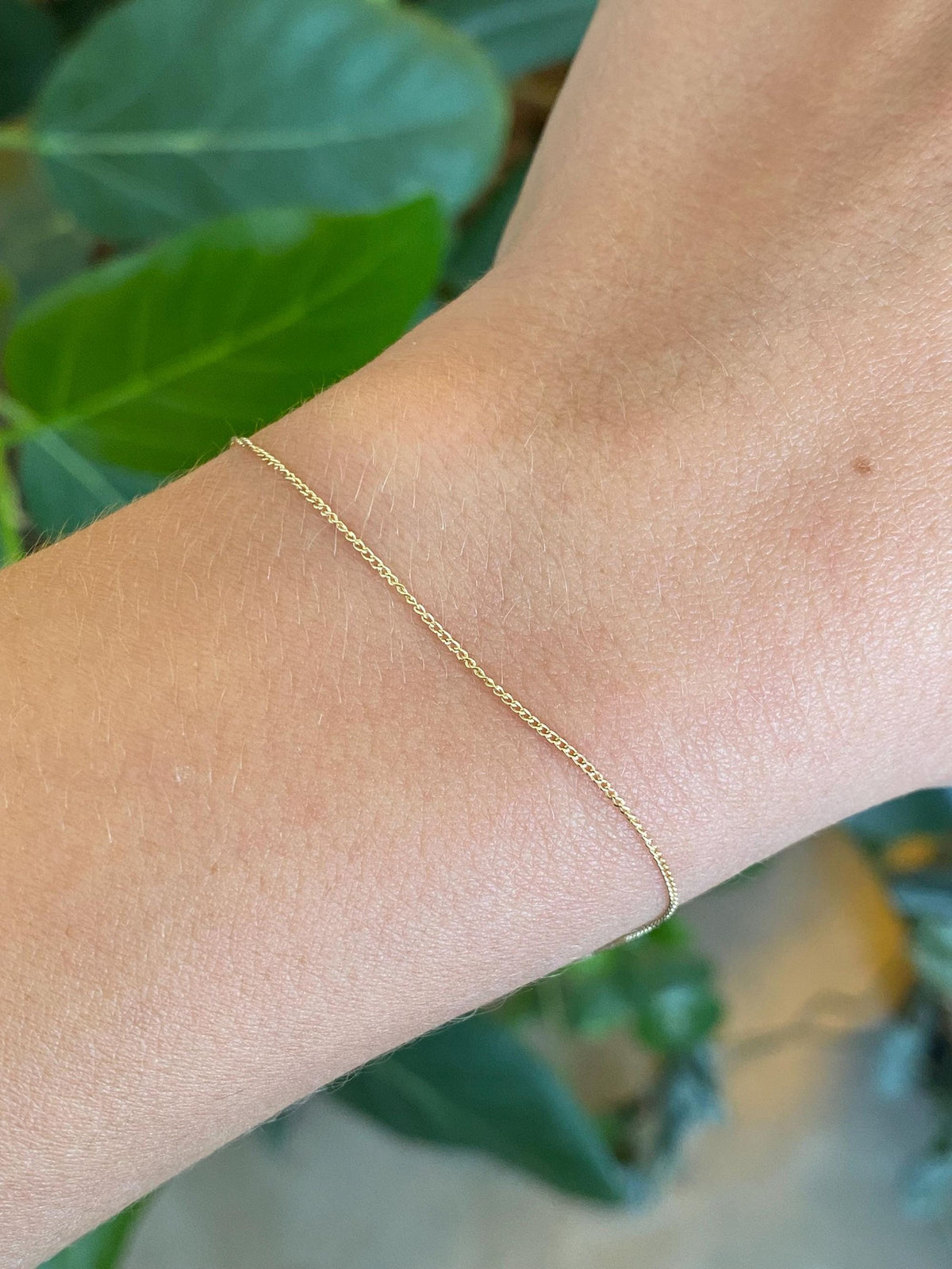 Vintage Solid 14k Yellow Gold Dainty Curb Chain Bracelet - 7.25 inches