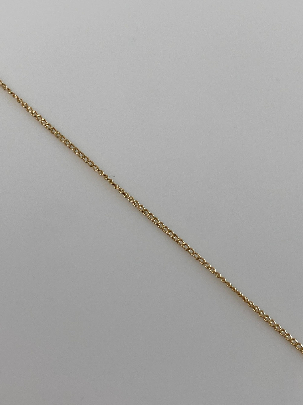 Vintage Solid 14k Yellow Gold Dainty Curb Chain Bracelet - 7.25 inches