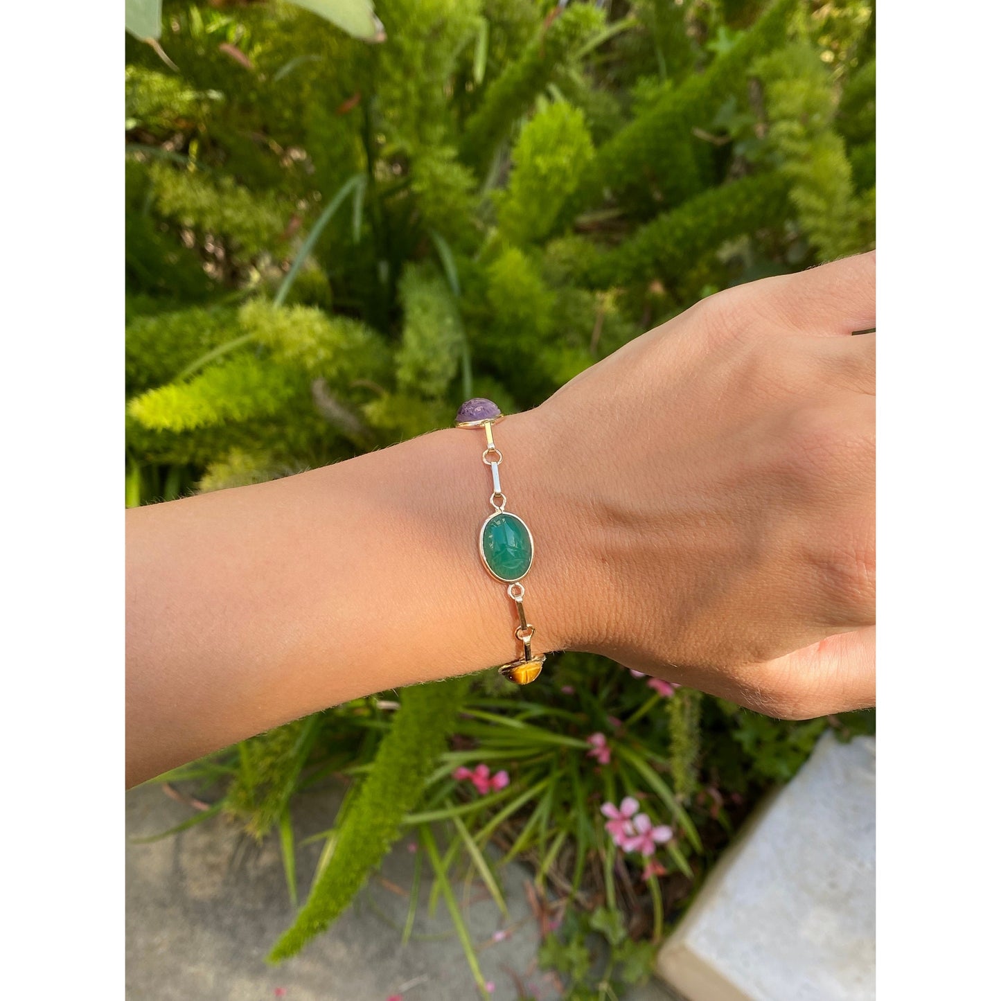 Solid 10k Yellow Gold Amethyst Chrysoprase Tigers Eye Carnelian Scarab Bracelet - 7.25 inches