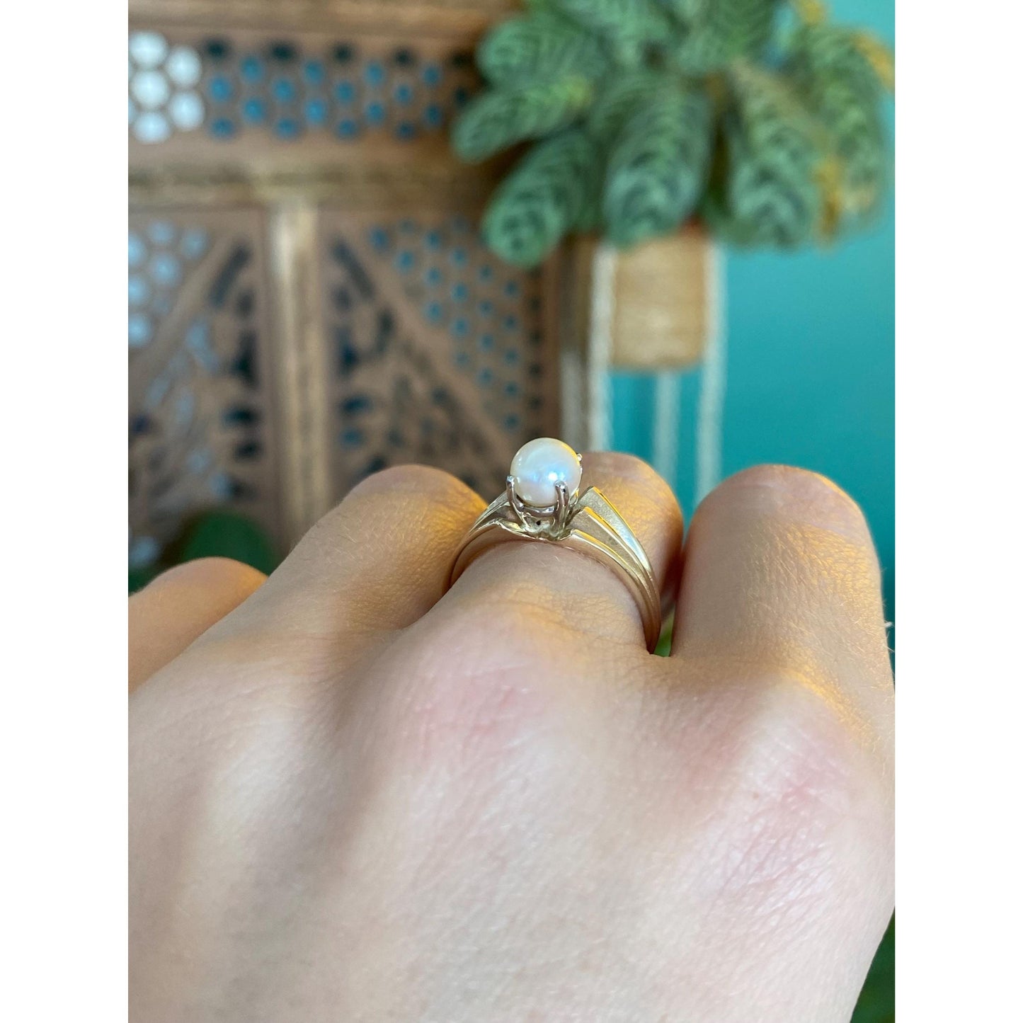 Vintage Solid 14k Yellow Gold Pearl Ring - Size 7.25